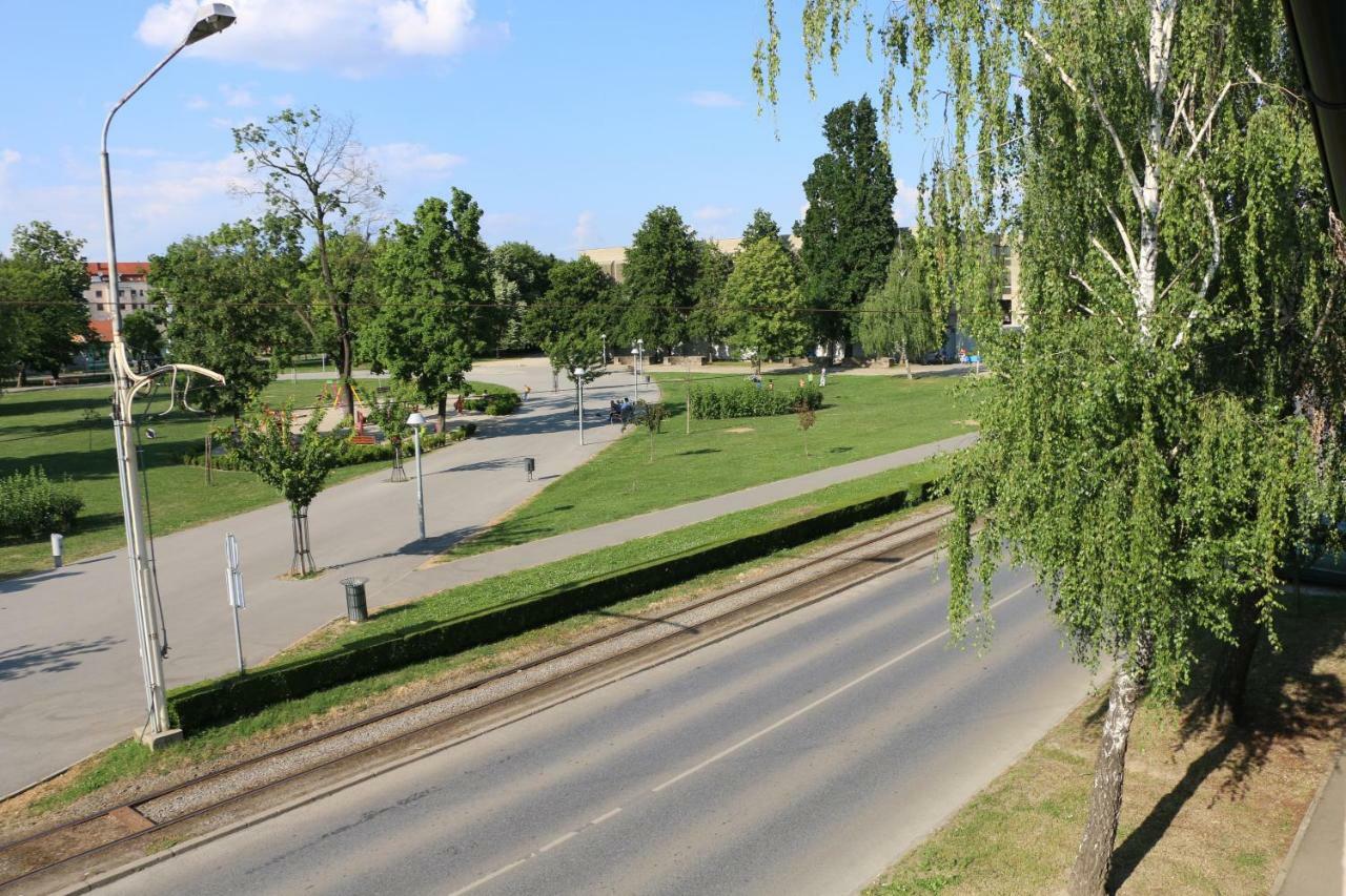 Luma 2 Apartment Osijek Exterior photo